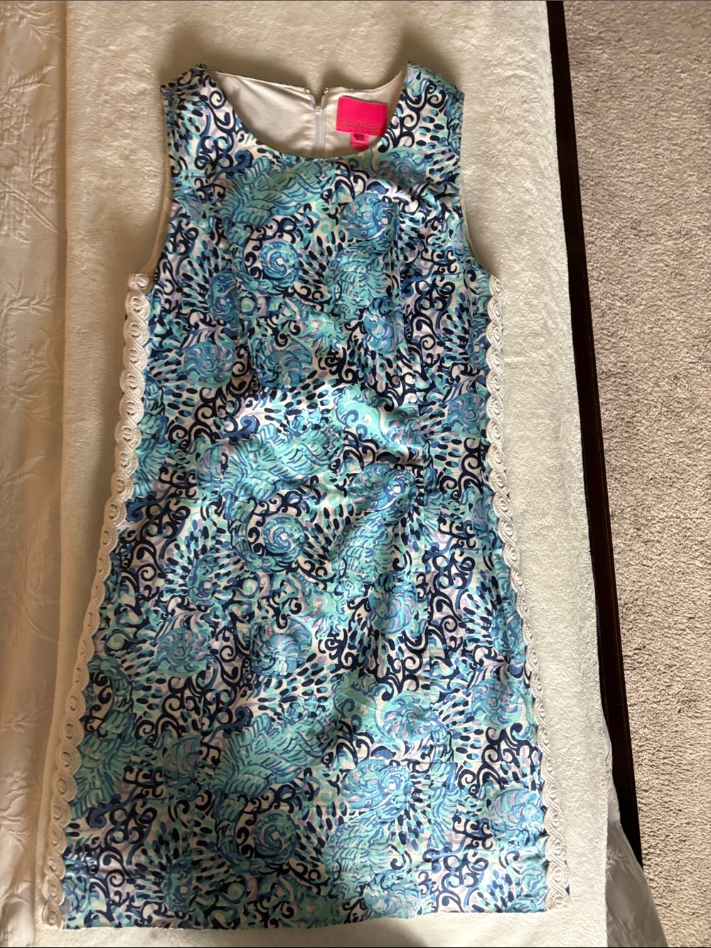 Sleeveless Casual Shift Dress in Blue & White Floral - Women